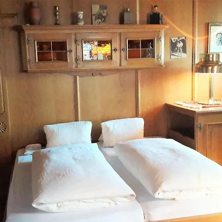 Hotel Schwarzer Adler 3*