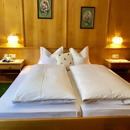 Schwarzer Adler 3* Pettneu am Arlberg