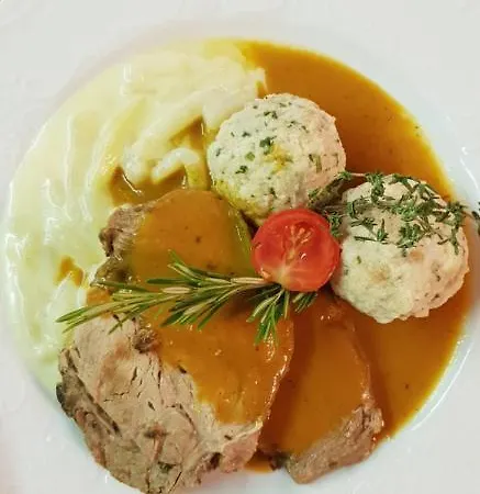 호텔 Schwarzer Adler 3*