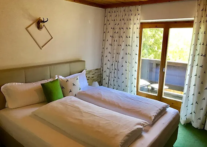 Szálloda Schwarzer Adler Pettneu am Arlberg