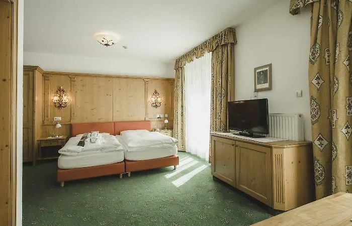 Schwarzer Adler 3* Pettneu am Arlberg