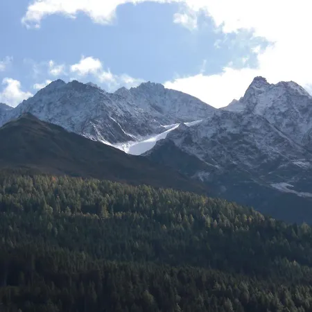 Schwarzer Adler Отель