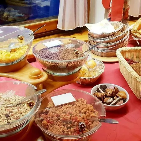 施瓦泽阿德勒酒店 酒店 佩特诺伊阿尔贝格