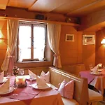 Schwarzer Adler Hotel 3*