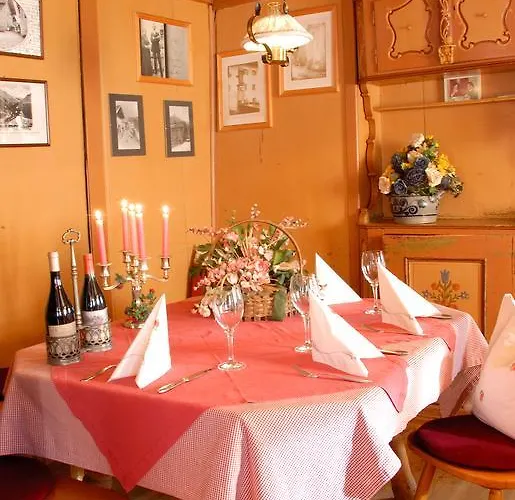 Szálloda Schwarzer Adler Pettneu am Arlberg