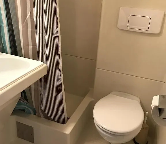 Schwarzer Adler Szálloda