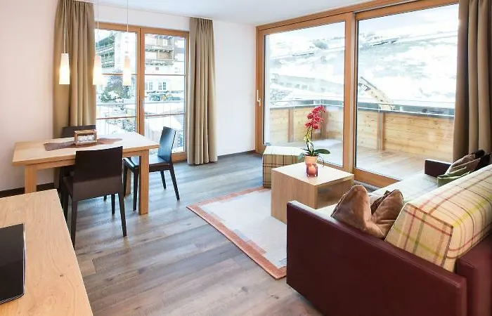 Szálloda Schwarzer Adler Pettneu am Arlberg